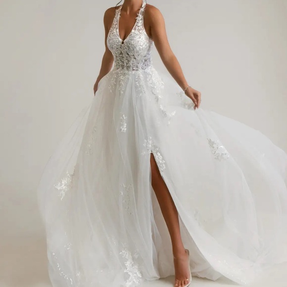 Azazie Dresses & Skirts - Azazie Dysis Wedding Dress - Sparkling Bridal Gown